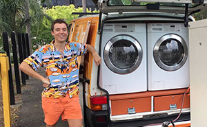 Two Friends Turned Their Van Into A Mobile Laundromat To Wash Clothes For The Homeless