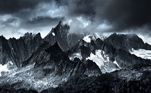 I Photographed Mountains That Look Like Mordor From The Lord Of The Rings