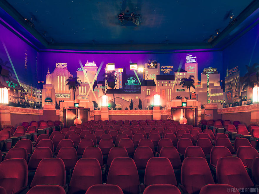 The Crest Theater, Los Angeles