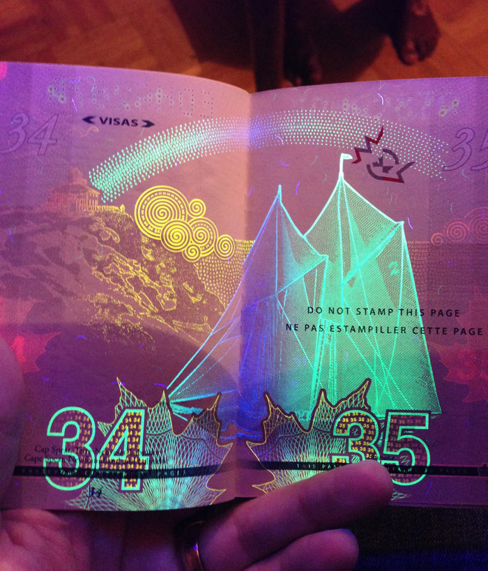new-canadian-passport-uv-light-images-16