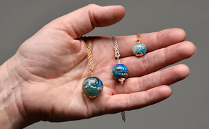 Artist Creates Memorial Ash Beads From Cremated Remains Of Deceased Loved Ones