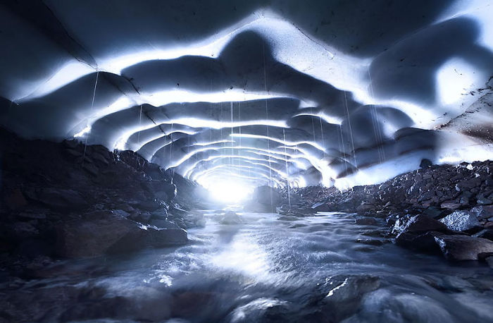Ice Cave, Oregon, Usa