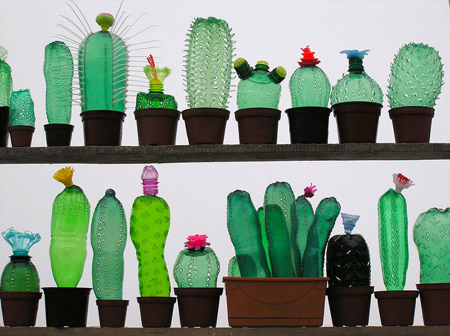 plastic-bottle-sculpture-recycle-art-veronika-richterova-9