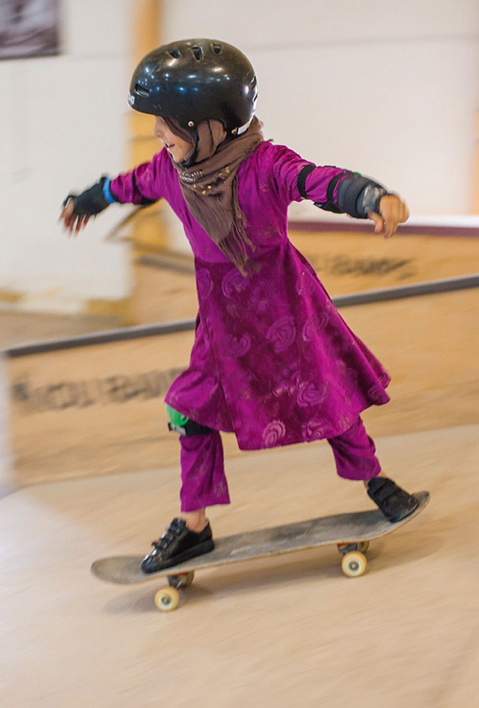 skateistan-skateboarding-girls-afghanistan-jessica-fulford-dobson-5