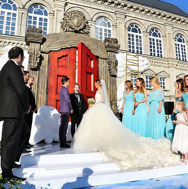 wedding-photos-follow-me-to-couple-murad-osmann-natalia-zakharova-34