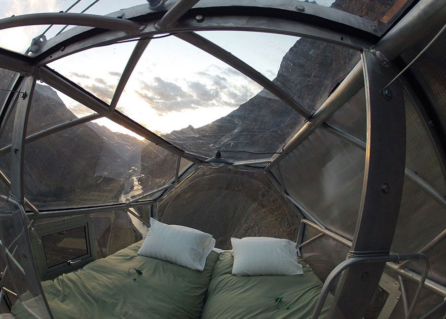 Terrifying See-Through Sleeping Capsules Hang 400 Feet Above Peru   s