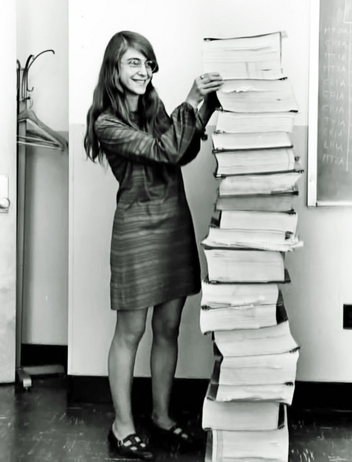 Margaret Heafield Was A Director Of Software Engineering For Nasa's Apollo Space Program (1969)
