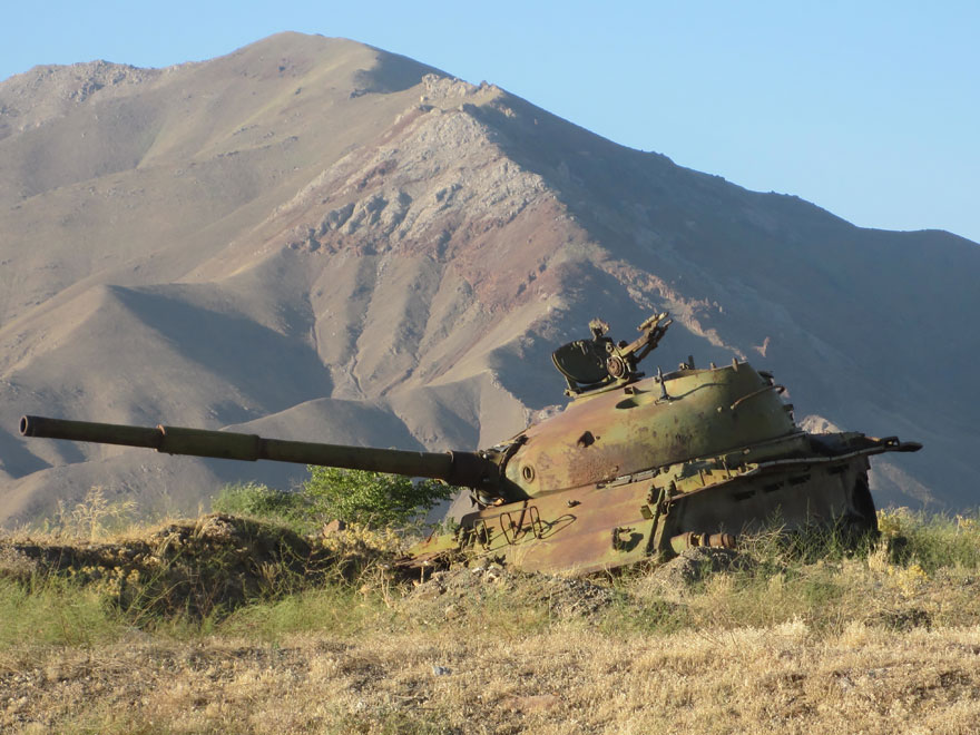废弃的苏联坦克在阿富汗
