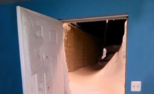 15+ Pics That Perfectly Capture How Insane #Blizzard2016 Is