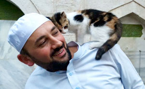 Imam Opens Mosque's Doors To Stray Cats To Keep Them Warm