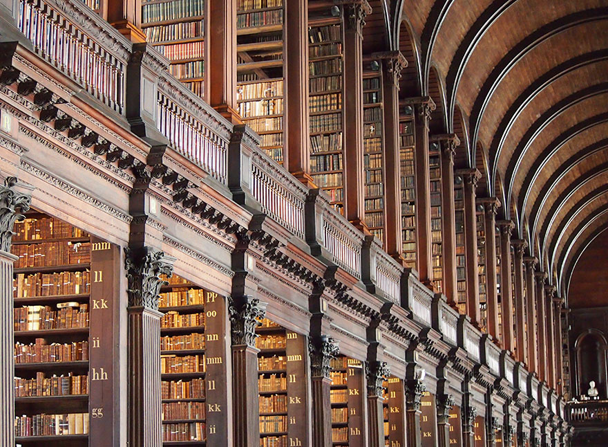trinità-college-lungo-sala-biblioteca-Dublino-13