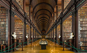This 300-Year-Old Library Chamber In Dublin Has 200,000+ Books