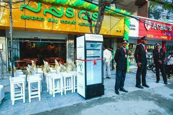 public-street-fridge-for-homeless-india-8