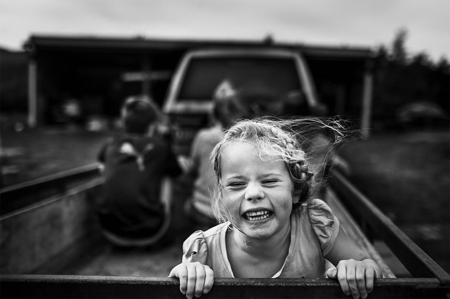raw-childhood-without-electronic-devices-niki-boon-new-zealand-13