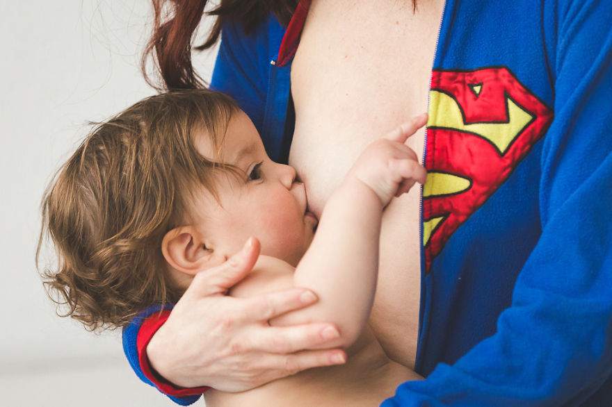 Breastfeeding-Stories-Moments-of-Motherh
