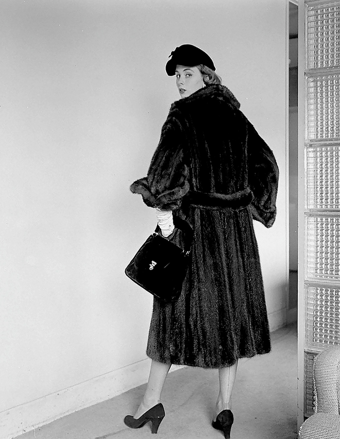 vintage-black-and-white-women-fashion-photography-nina-leen-26-573095b2af383__700.jpg