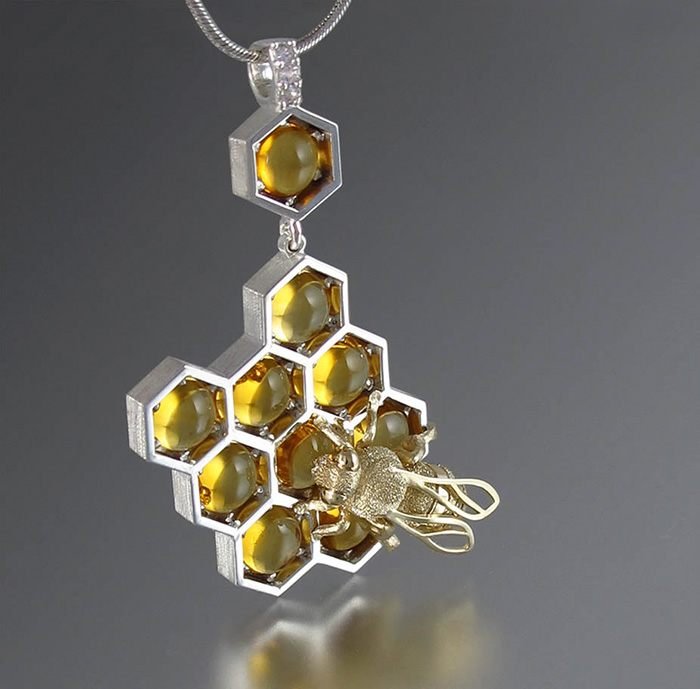 honeycomb-jewelry-bee-winged-lion-17