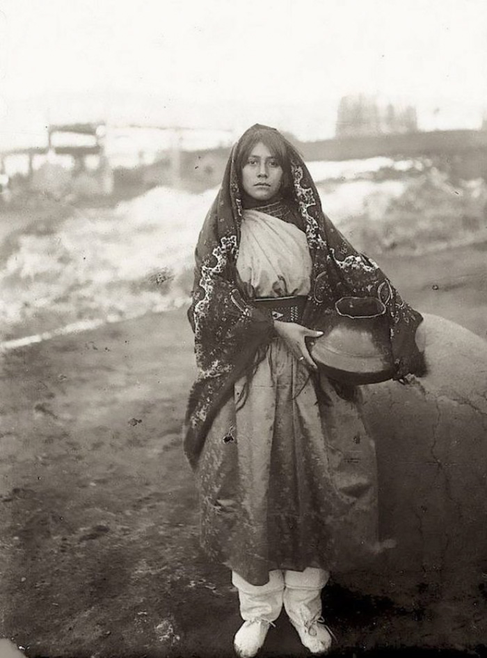 Taos Pueblo Tribe Girl, 1880-1890