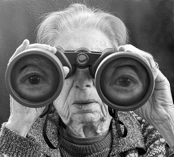 91-year-old-mother-playful-photography-elderly-women-strange-ones-tony-luciani-3