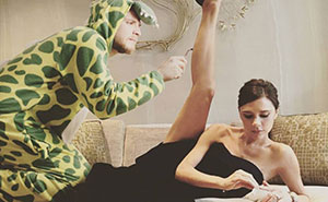 Guy Becomes Best Friends With Celebrities By Photoshopping Himself Into Their Pics