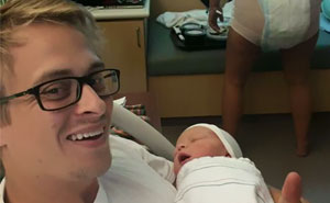 Mom Posts ‘Uncensored’ Postpartum Pic Showing The Raw, Messy And Hilarious Reality Of Motherhood