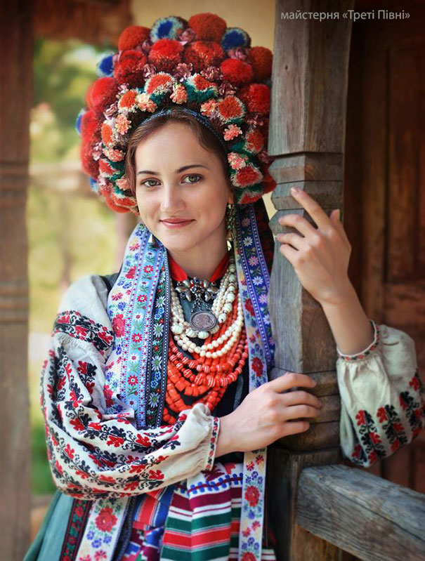 Modern Women Wearing Traditional Ukrainian Crowns Give New