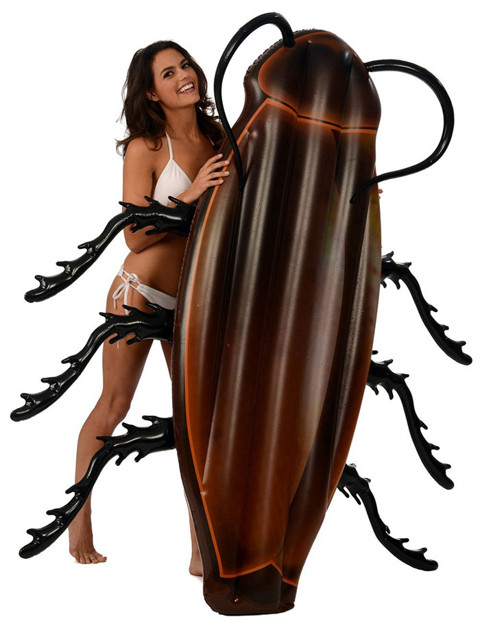 gigantic-cockroach-raft-inflatable-pool-float-kangaroo-3
