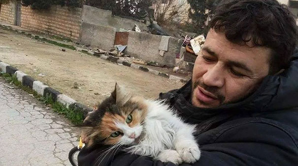cat-man-aleppo-syria-1