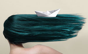 Artist Uses Everyday Objects To Create Powerful Arrangements In An Ode To Turquoise