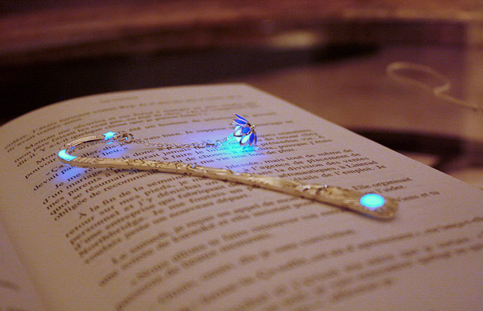 glow-in-the-dark-bookmarks-manon-richard-28