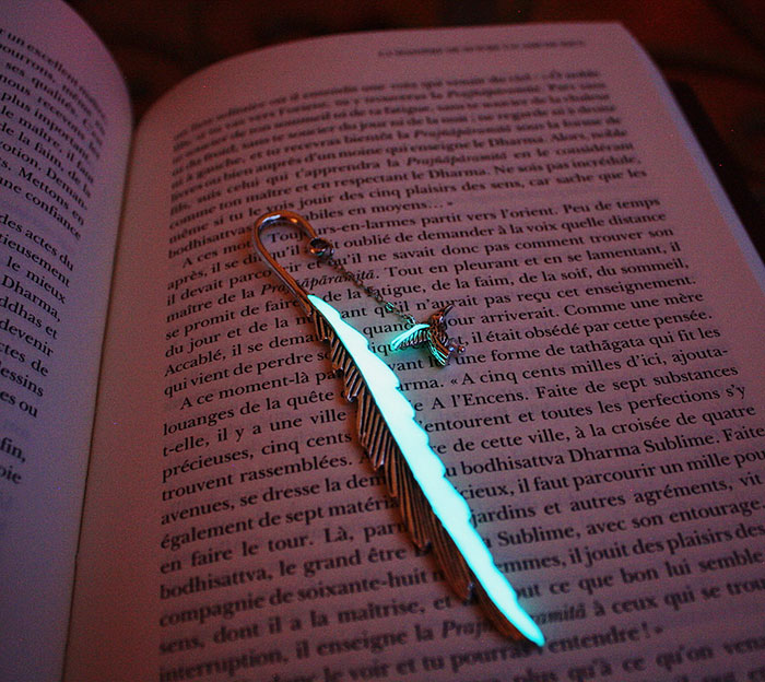 glow-in-the-dark-bookmarks-manon-richard-4