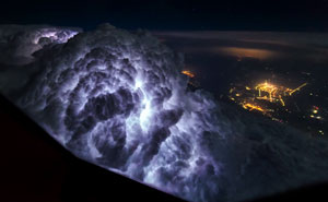 747 Pilot Captures Breathtaking Pictures of Storms and Skies