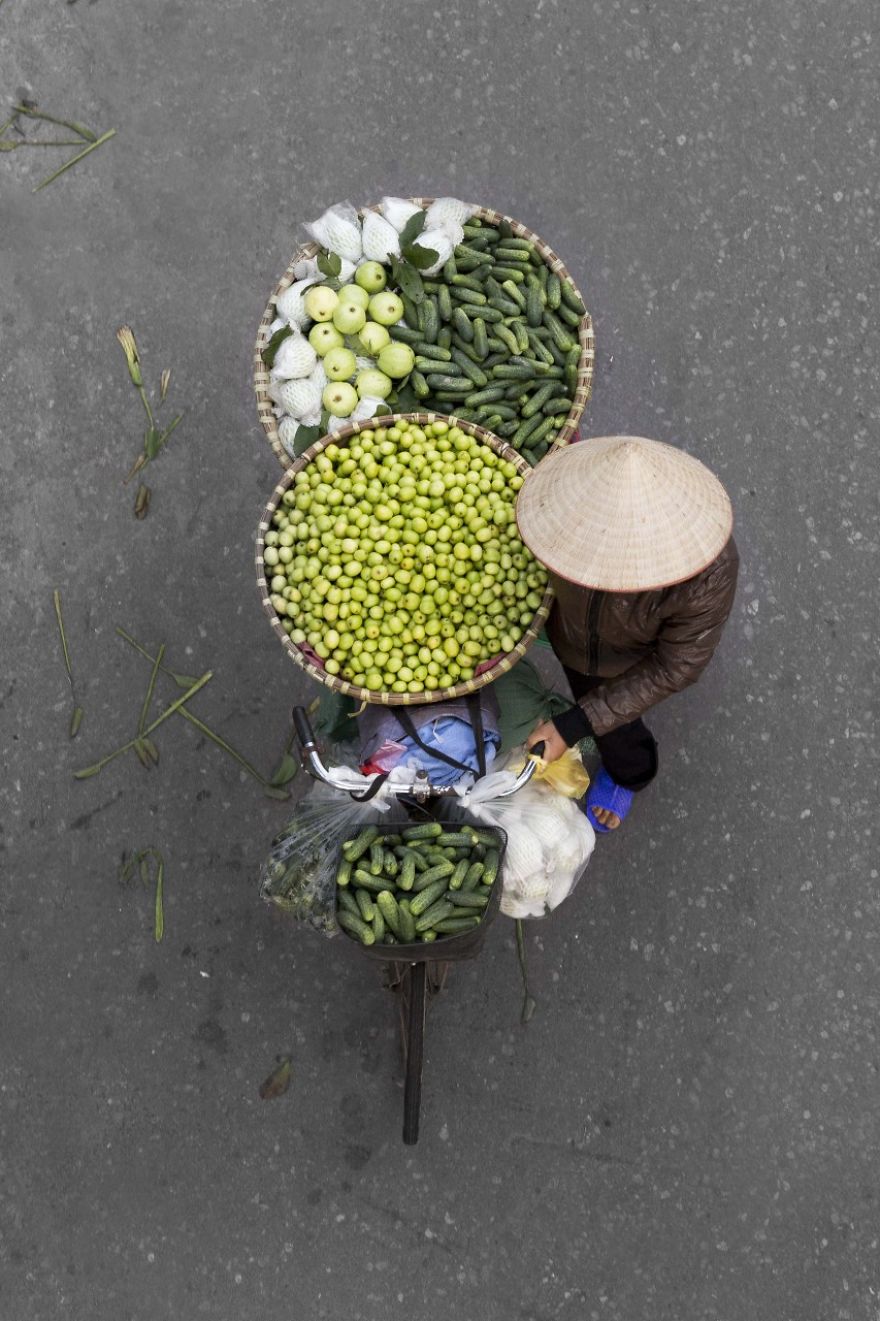 vendors in Hanoi  by Loes Heerink #artpeople