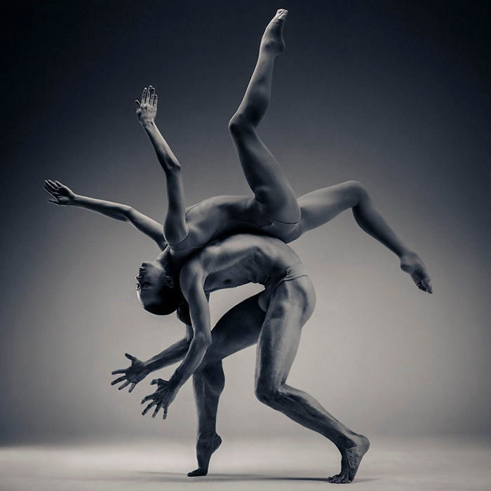  sculptor tries photographing dancers result mindblowing 