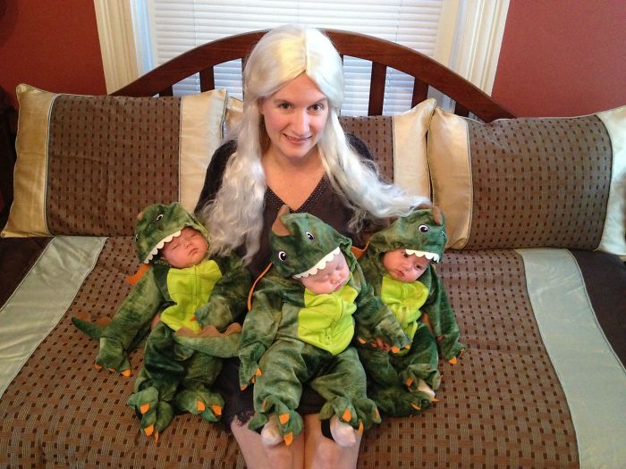 Best Costume If You Have Triplets - Daenerys Targaryan, Mother Of Dragons With Her Three Dragons