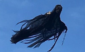 Guy Builds His Own Dementor And People Are Freaking Out