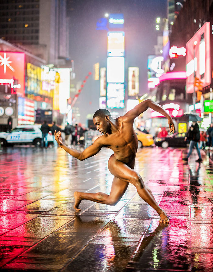 Dancers Strip Down For Stunning Photos In NYC (NSFW)