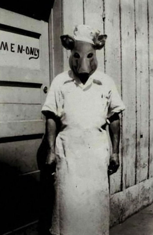 20+ Vintage Halloween Costumes That Will Scare You To Death | Bored Panda