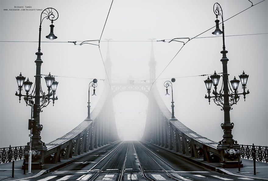 I Spent 4 Years Capturing The Beauty Of Budapest When Its Covered By Fog