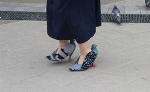 People Are Freaking Out About This Japanese Woman Walking In Pigeon Shoes