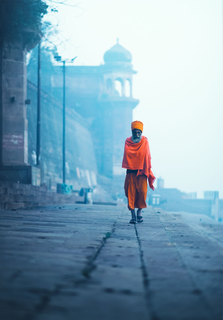 I Traveled To Worlds One Of The Oldest City To Photograph Its People And Spiritual Atmosphere
