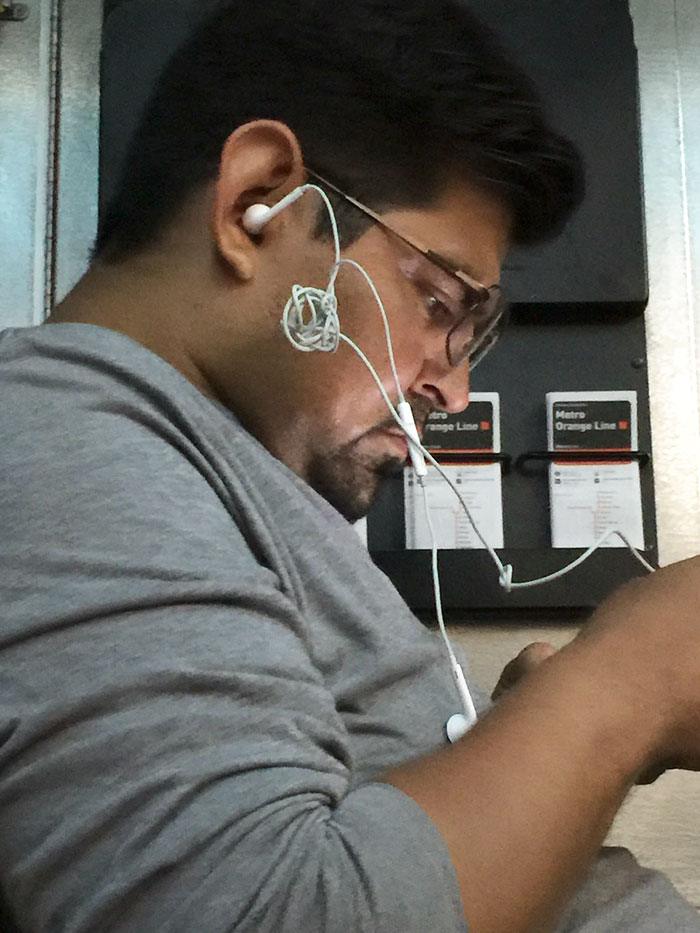 This Guy's Earbuds Situation Is Bothering Me On A Deep Personal Level