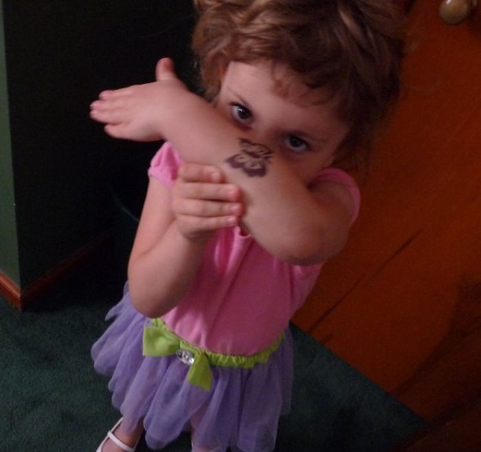 My 3-Year-Old Neighbor Let Herself In And Woke Me Up To Show Me Her Bad-Ass Tattoo