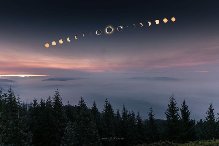 The Great American Eclipse As Seen From Oregon. Millions Of People Gathered To The Narrow Path Of Totality To Witness One Of The Most Epic Astronomical Phenomenons Of The Century