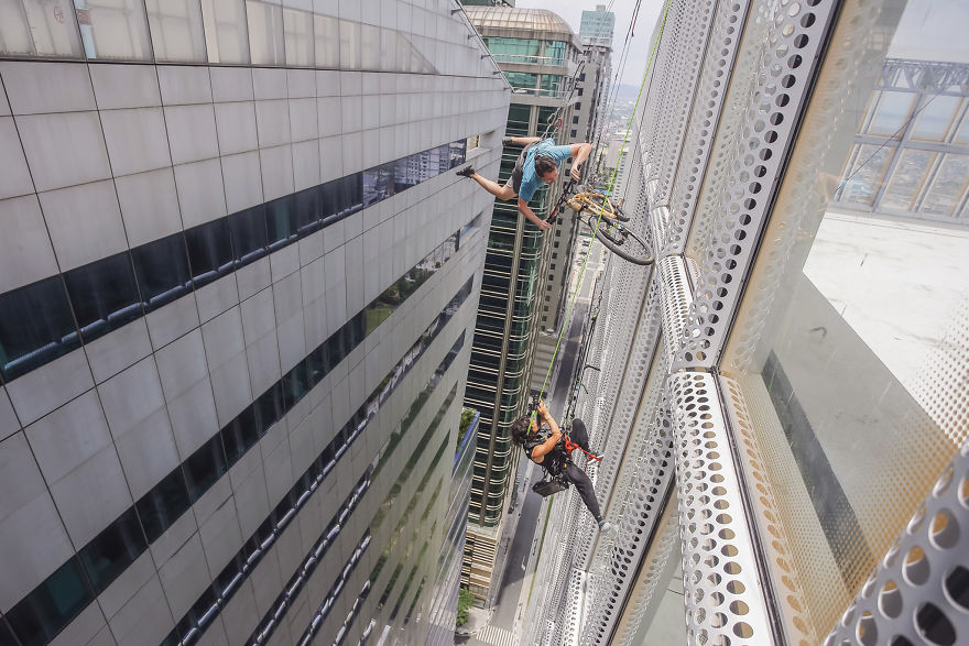  photographed everyday heroes leaping off skyscraper 
