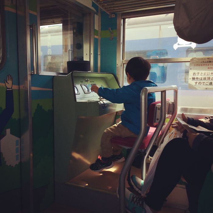 Asiento para niños en la línea de tren de Fujikyu