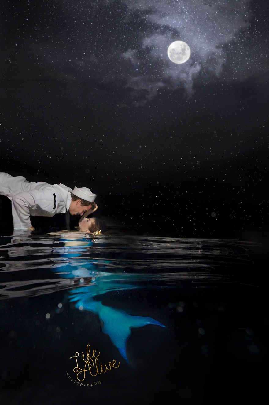 Underwater Photographer Tells The Haunting Love Story Of A Mermaid And Her Sailor