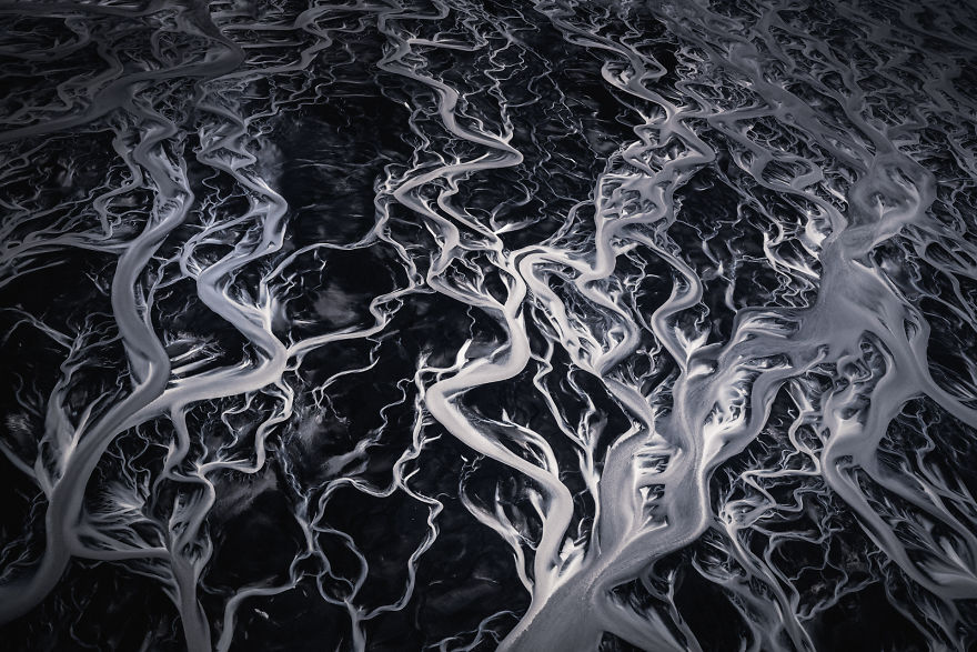 I Photograph Iceland From Above To Capture Its Fascinating Landscapes That Look Like Paintings