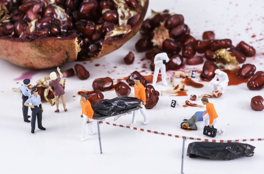 I Arrange Everyday Objects To Create Quirky Mini Worlds (New Pics)