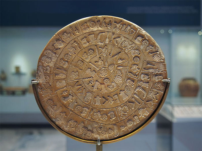 Nobody Can Understand What This Phaistos Disc Reads 